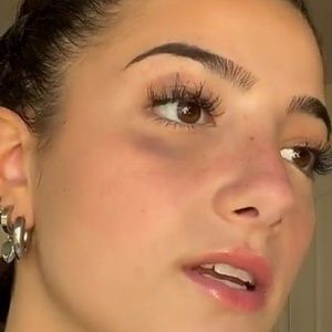 Meet your Posher, Mya